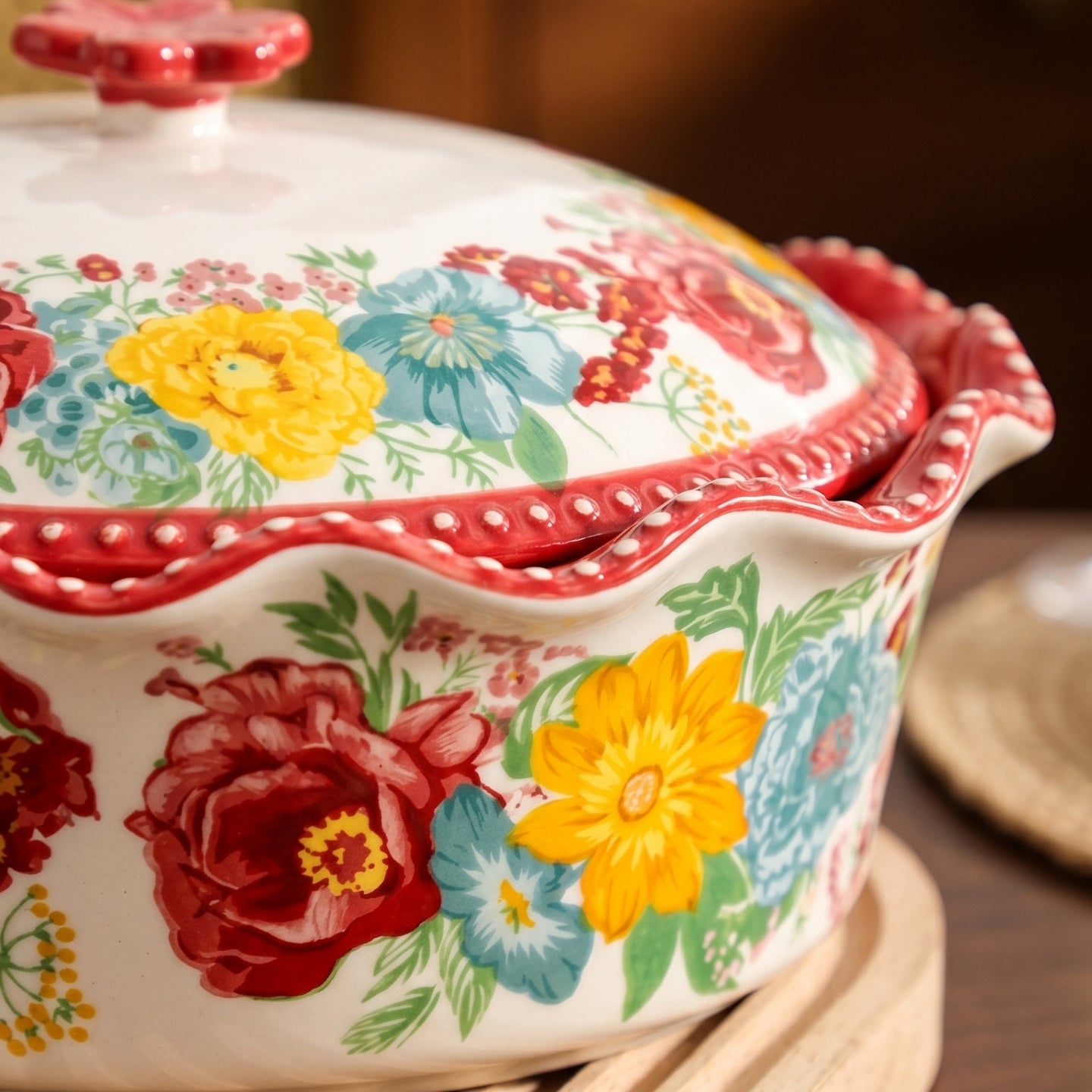 HongDian Red Floral American Style Tableware Series,Optional 11 in Lidded Casserole Pot,7 in Curved Handle Bowl,2100/450ml 71/15 oz,Premium Ceramic,Underglaze Non Fading,Oven Microwave Dishwasher Safe,Family Meals Pasta Dessert Serving