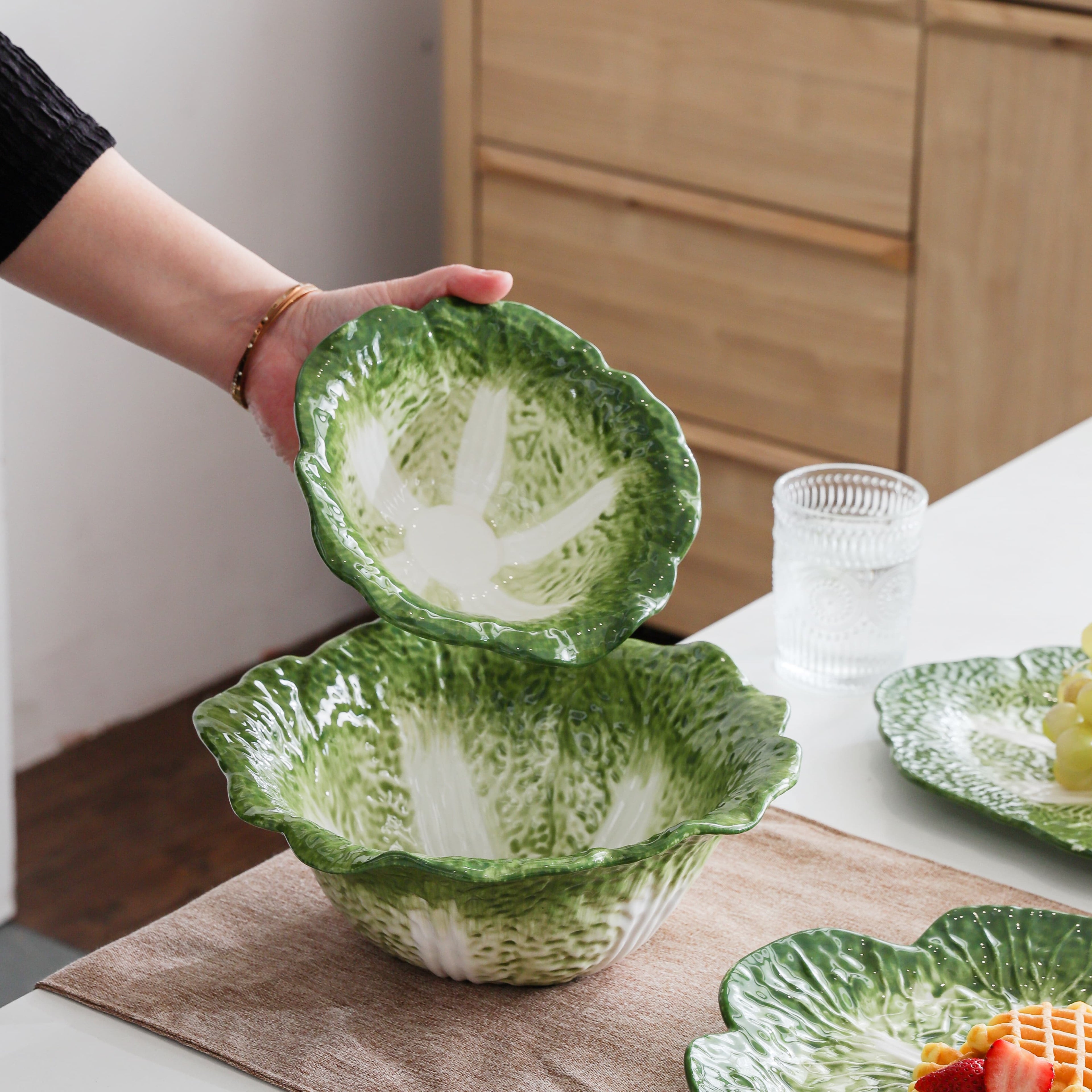 HongDian Green Cabbage Ceramic Bowls Plates, Creative Hand Painted Dinnerware, 2 Pack Plates, 5/7.5/10 in 200/580/1500 ml, Premium Ceramic, Mom Baby Friendly, Home Party Gift, Underglaze, Microwave Oven Dishwasher Sterilizer Safe, Salad Soup Fruit Dessert