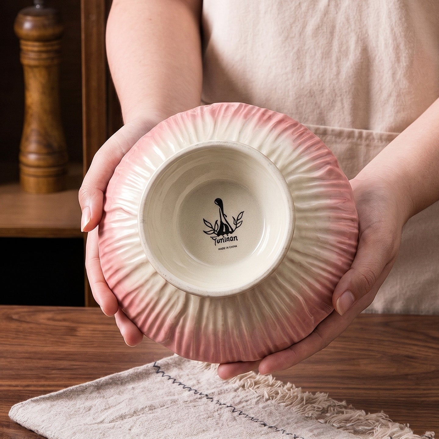 HongDian Pink Cherry Blossom Pedestal Bowl,6 in Ceramic Fruit Dessert Bowl,Hand Painted Floral Pattern,Premium Ceramic,SGS Tested Underglaze Non Fading,Microwave Dishwasher Oven Sterilizer Safe,Yogurt Salad Snack Serving Table Decor Gift