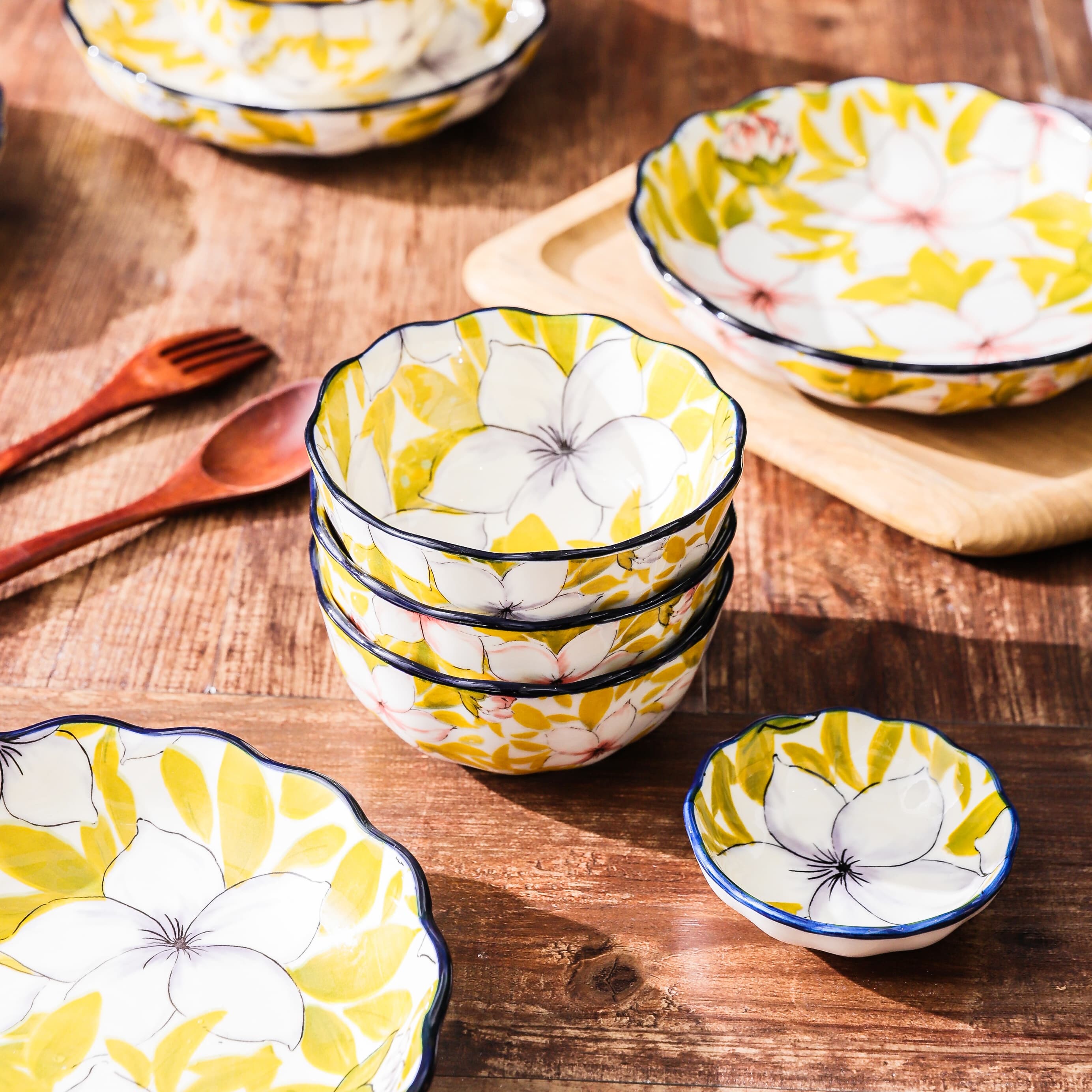 HongDian Yellow Magnolia Floral Tableware Series,Optional 5 in Bowl 8 in Plate,Premium Ceramic,SGS Tested Underglaze Fade Resistant,Microwave Dishwasher Oven Sterilizer Safe,Dessert Serving Breakfast Use Tea Time Table Setting Gift Decor