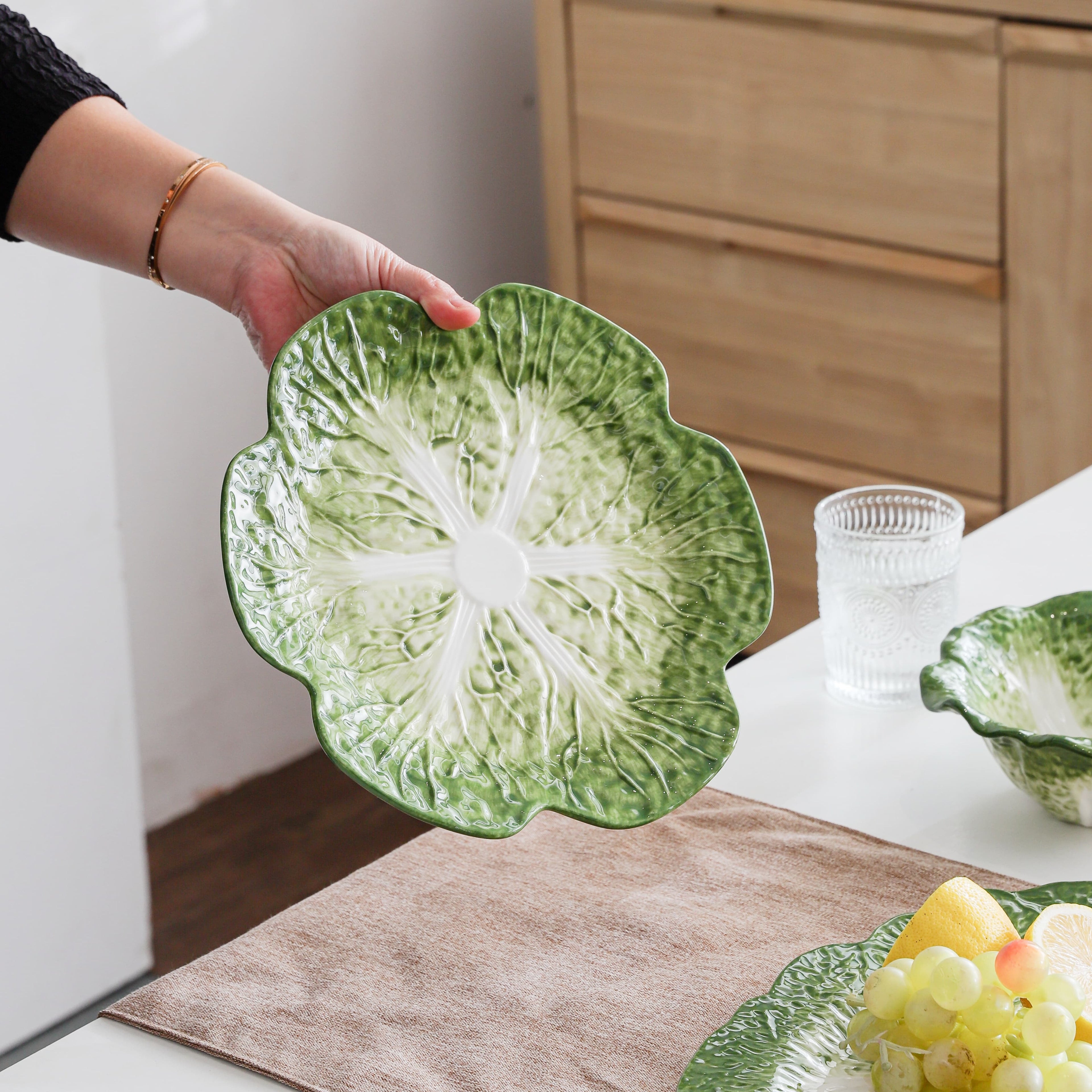 HongDian Green Cabbage Ceramic Bowls Plates, Creative Hand Painted Dinnerware, 2 Pack Plates, 5/7.5/10 in 200/580/1500 ml, Premium Ceramic, Mom Baby Friendly, Home Party Gift, Underglaze, Microwave Oven Dishwasher Sterilizer Safe, Salad Soup Fruit Dessert