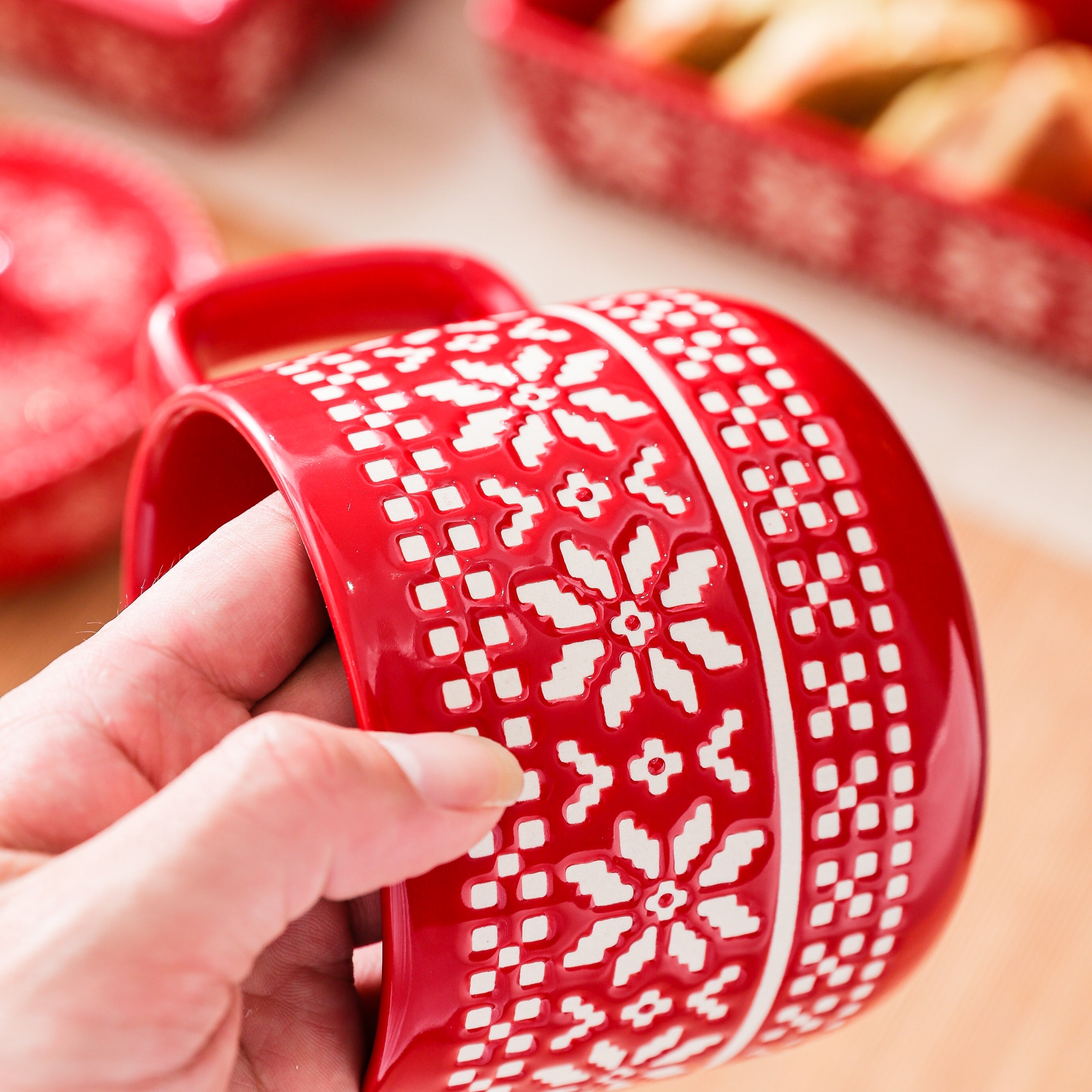 HongDian Red Snowflake Pattern Tableware Series,Optional Ceramic Mug Bowl Plate,Cup 600ml 20 oz,Micro Embossed Craft,Premium Ceramic,SGS Tested Underglaze Fade Resistant,Microwave Dishwasher Oven Sterilizer Safe,Dessert Serving Holiday Table Decor